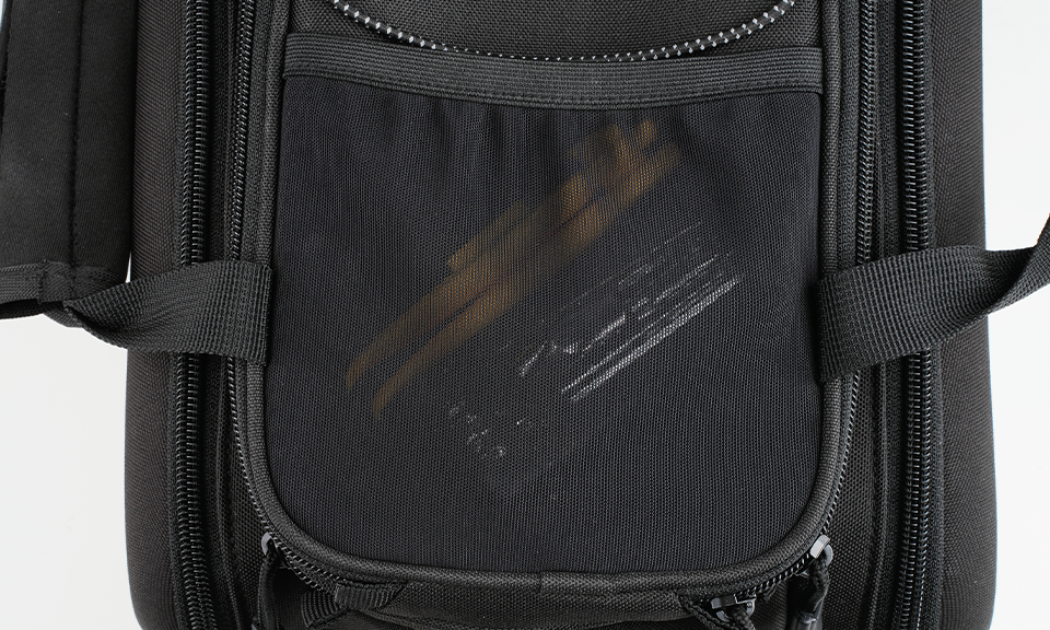 feature mesh%20pocket